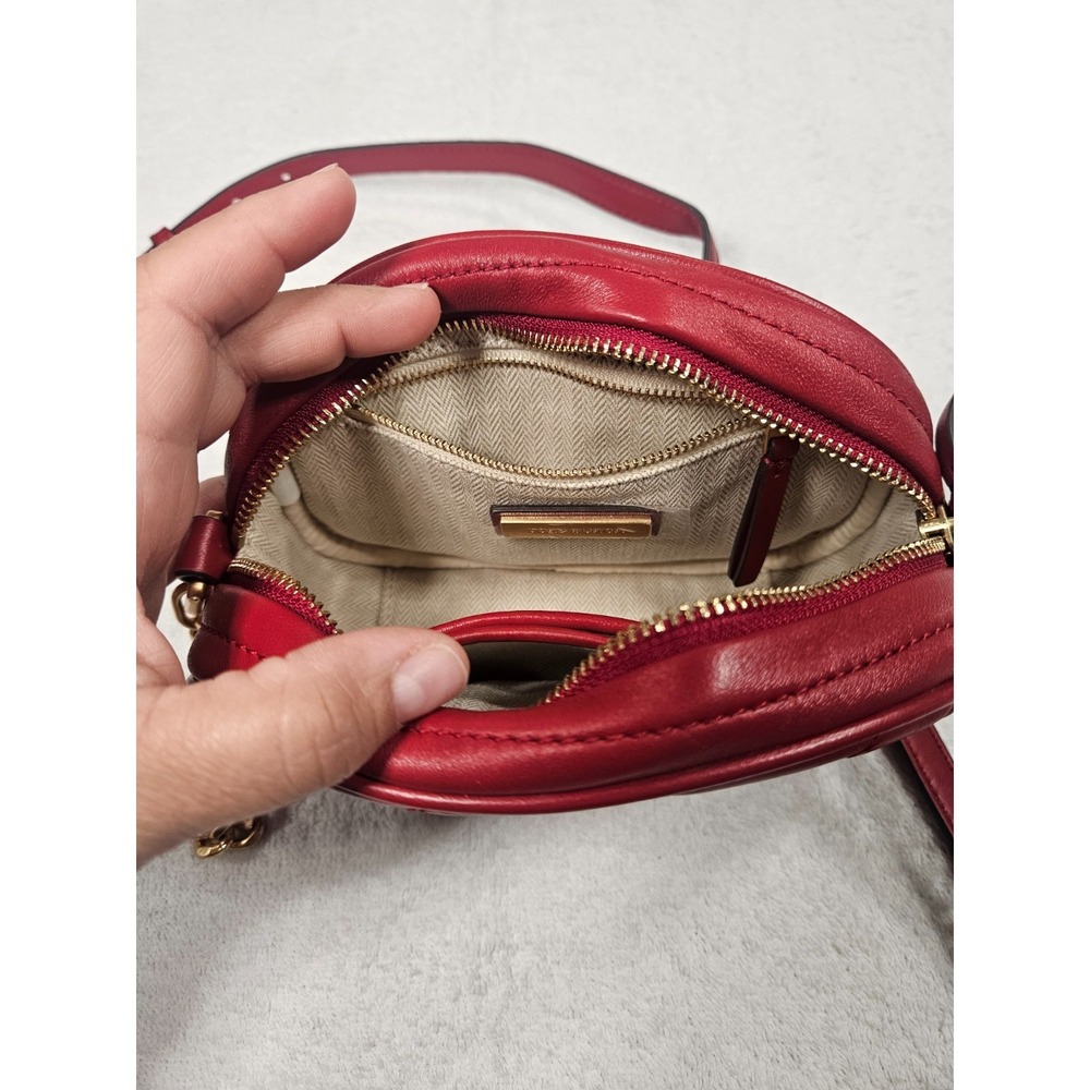Tory Burch Fleming Soft Camera Bag – Red Quilted Leather – Gold Hardware - Picture 3 of 11